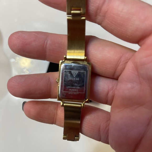 Guess Watch - Picture 2 of 3